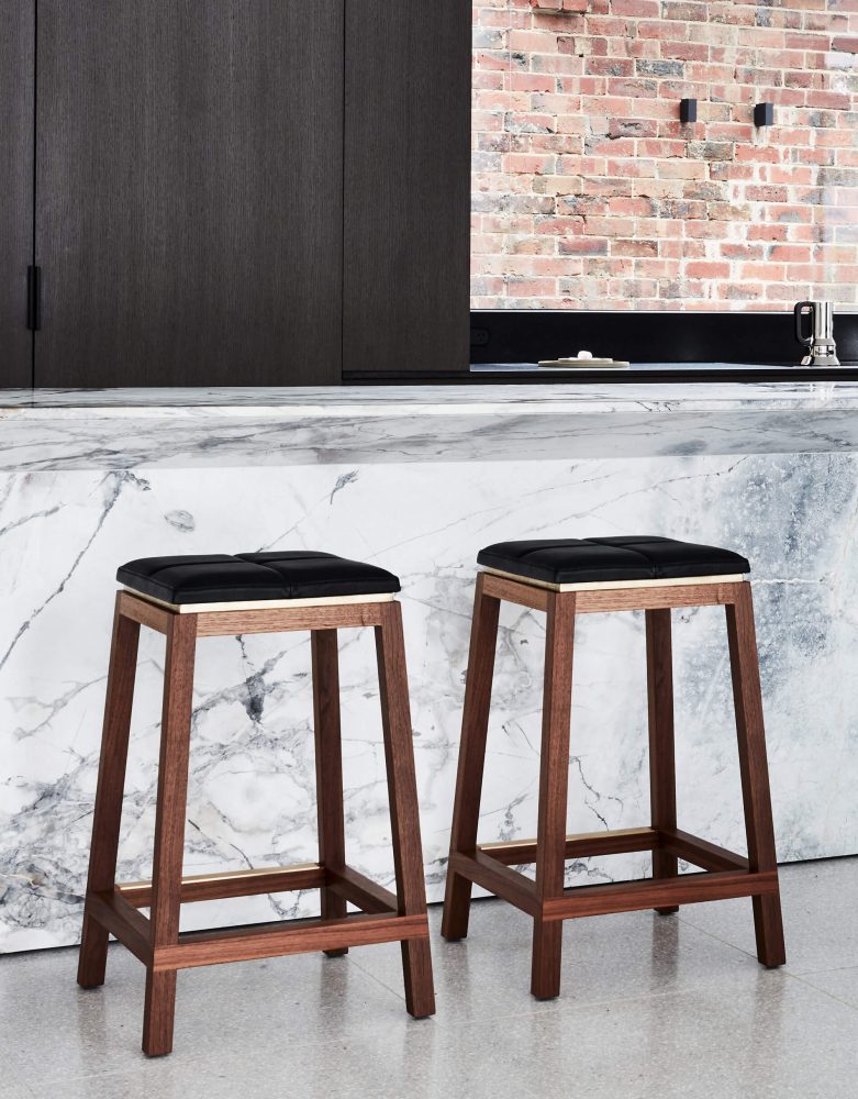 Guide to the right stool height for you